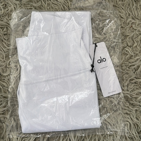 2 Alo Yoga airbrush high waist leggings (bundle) - Picture 2 of 7